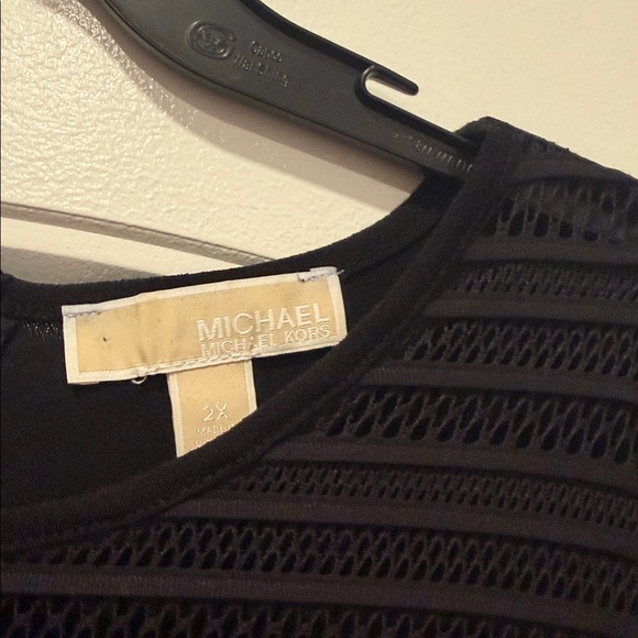 Michael Kors Black Lace-Trim Cap Sleeve Dress - Picture 2 of 2